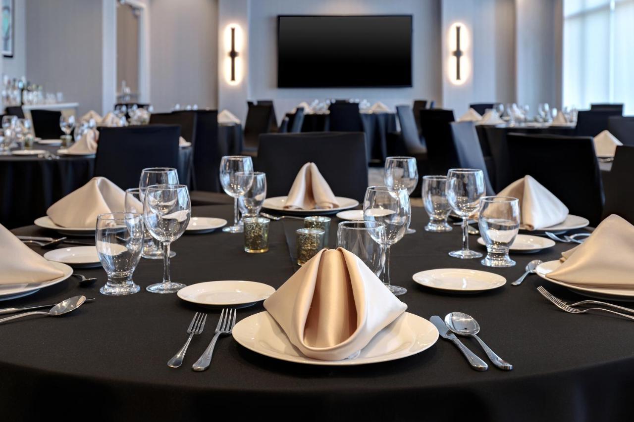 Hyatt Place Ottawa West Экстерьер фото