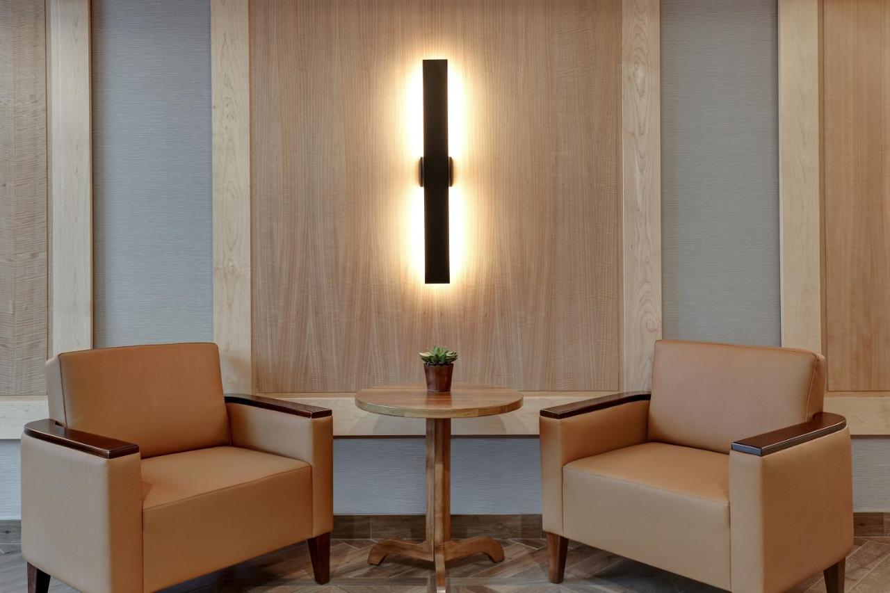 Hyatt Place Ottawa West Экстерьер фото