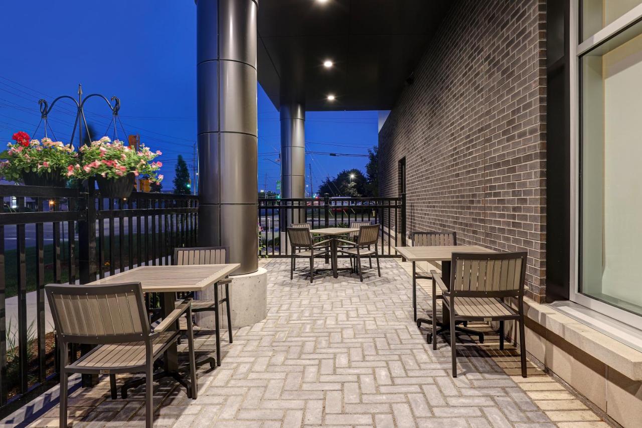 Hyatt Place Ottawa West Экстерьер фото