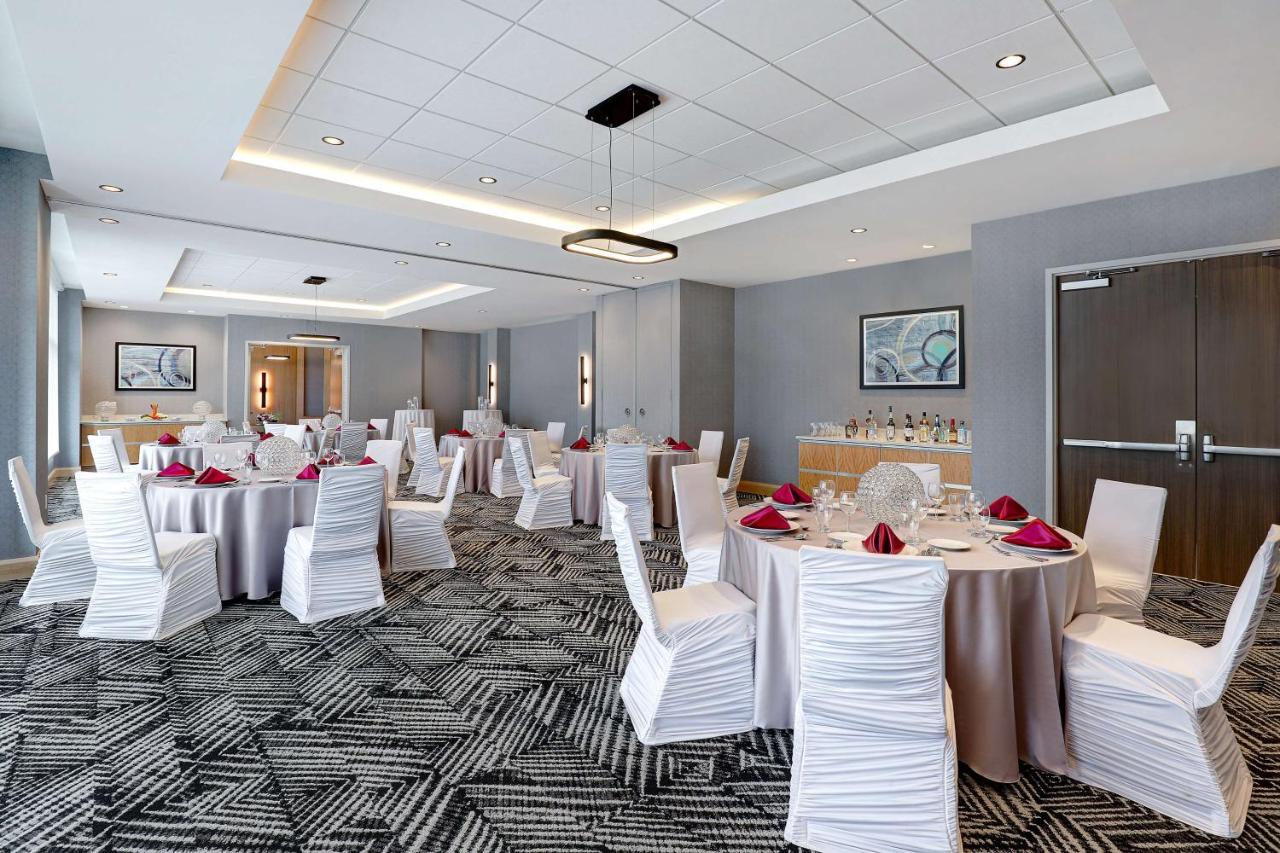 Hyatt Place Ottawa West Экстерьер фото